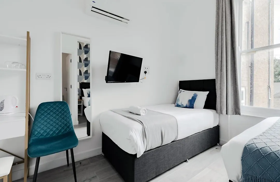 Wembar Hotel-1